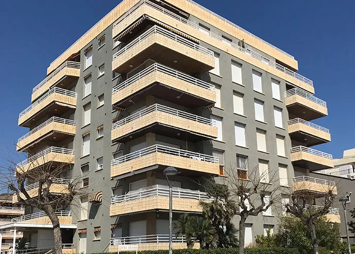 Edificio Galaxia, en el paseo marítimo de Segur de Calafell
